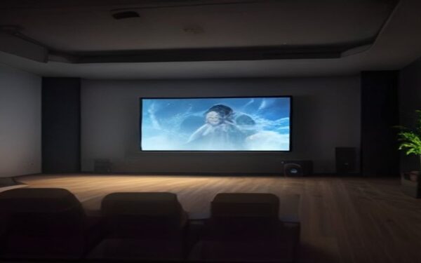 Portable 4K Projectors for Indoor Outdoor Movie Nights